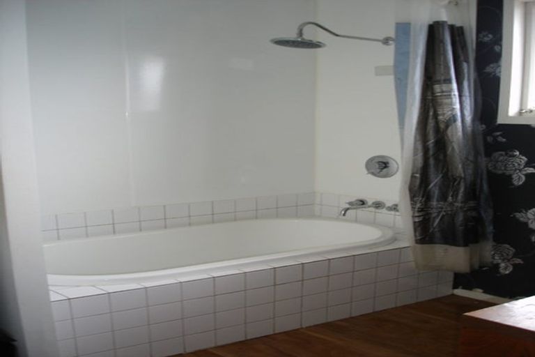 Photo of property in 91a Memorial Avenue, Ilam, Christchurch, 8053