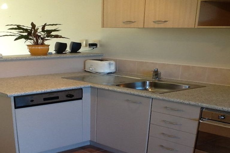 Photo of property in 25/5 Carolina Place, Albany, Auckland, 0632