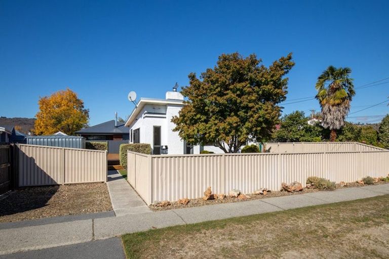 Photo of property in 37a Clutha Street, Alexandra, 9320