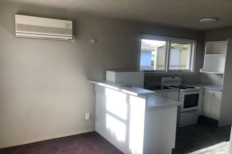 Photo of property in 4 Carisbrooke Street, Aranui, Christchurch, 8061