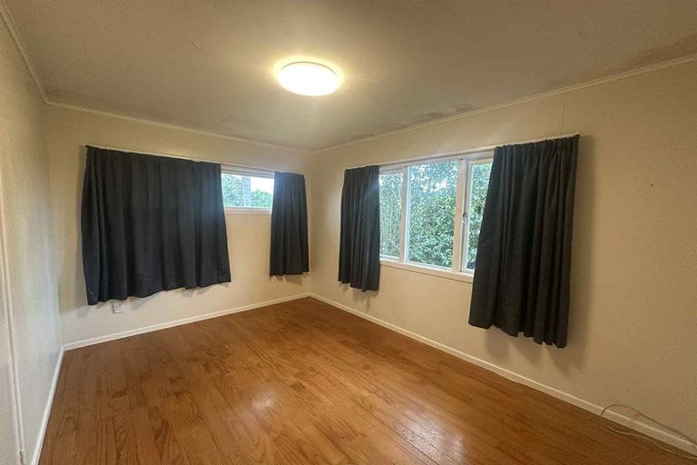 Photo of property in 210 Lake Road, Northcote, Auckland, 0627