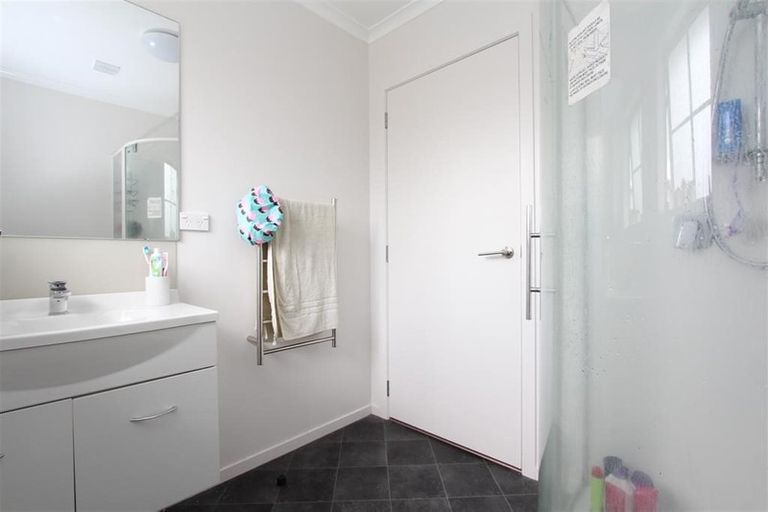 Photo of property in 10 Chiefs Court, Hamilton East, Hamilton, 3216