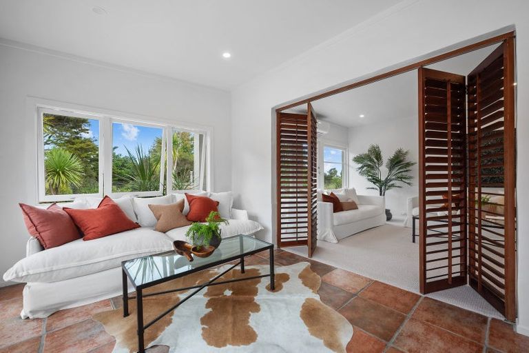 Photo of property in 194 Onewa Road, Birkenhead, Auckland, 0626