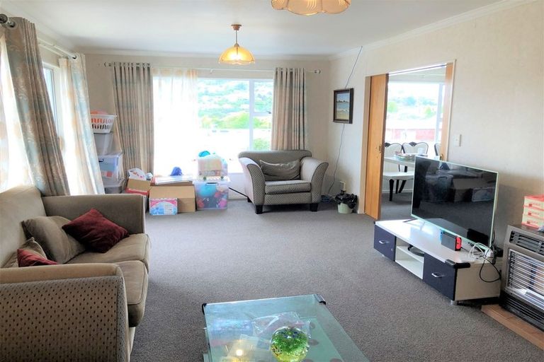 Photo of property in 10 Phillip Street, Johnsonville, Wellington, 6037