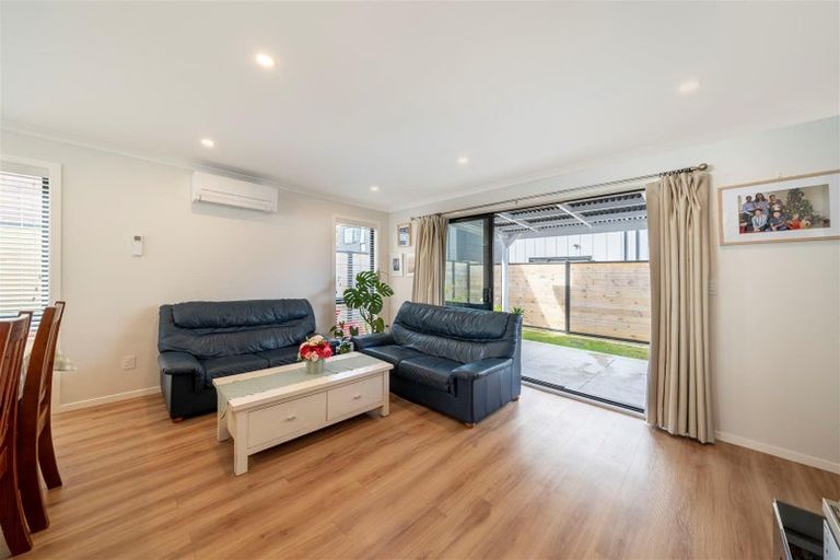 Photo of property in 5 Reid Lane, Wallaceville, Upper Hutt, 5018