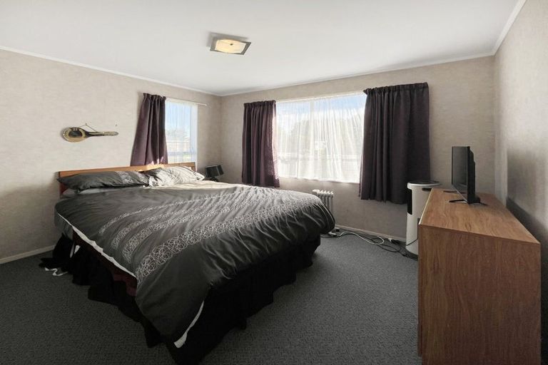 Photo of property in 6 Jupiter Street, Milson, Palmerston North, 4414