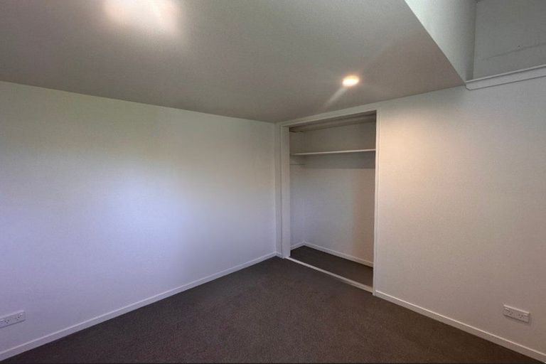Photo of property in 45 Middlepark Road, Sockburn, Christchurch, 8042