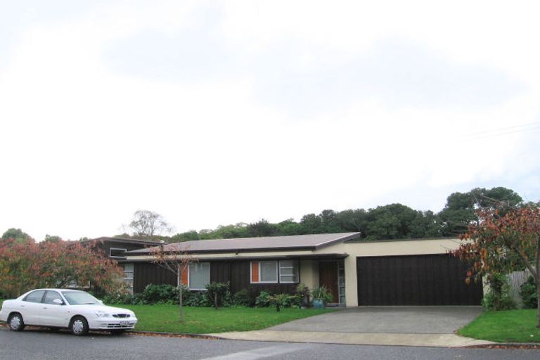 Photo of property in 35 Kohekohe Road, Waikanae, 5036