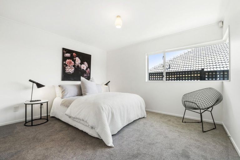 Photo of property in 3/116 Meadowland Drive, Somerville, Auckland, 2014