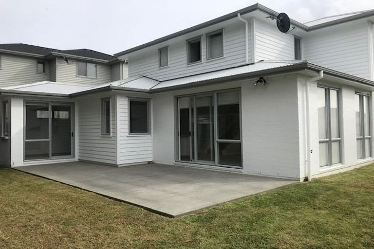 Photo of property in 55 Mackay Drive, Greenhithe, Auckland, 0632