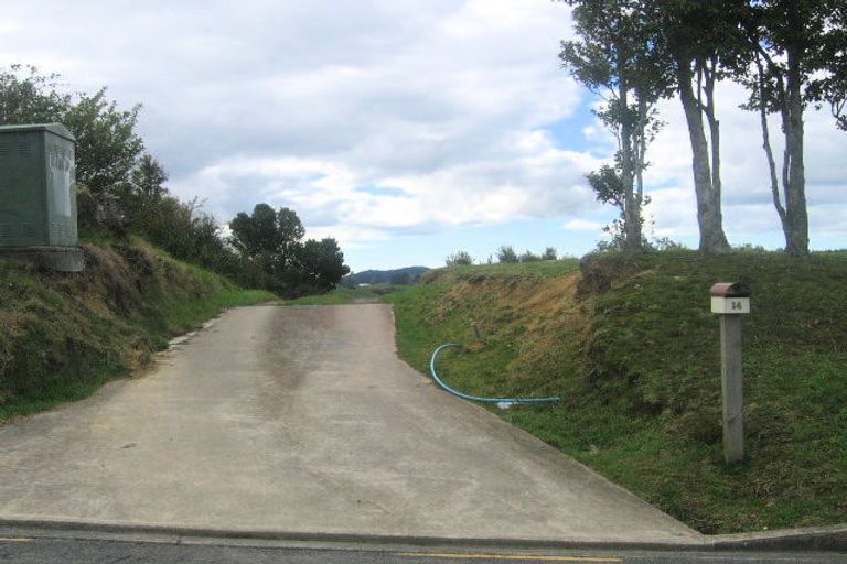 Photo of property in 14 View Road, Hikurangi, 0114