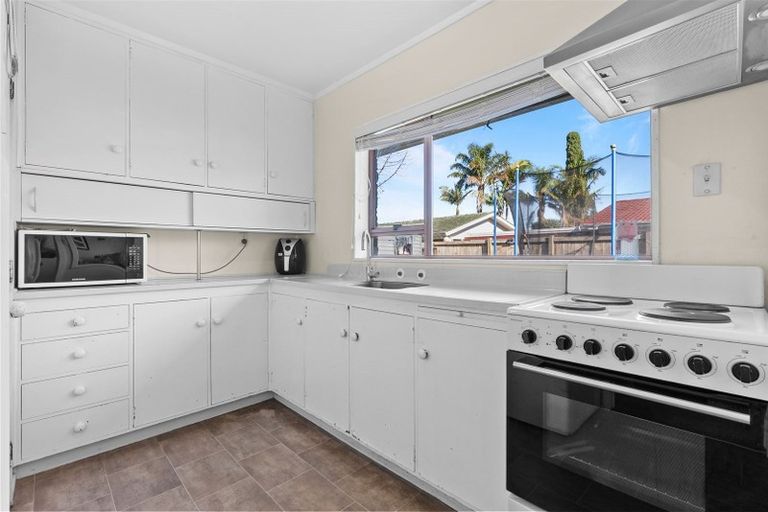 Photo of property in 2/461 Great South Road, Opaheke, Papakura, 2113