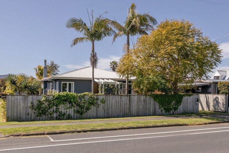Photo of property in 77 Ngatai Road, Otumoetai, Tauranga, 3110