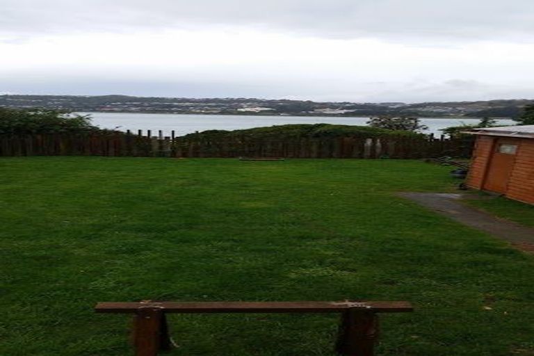 Photo of property in 21 Whanga Crescent, Titahi Bay, Porirua, 5022