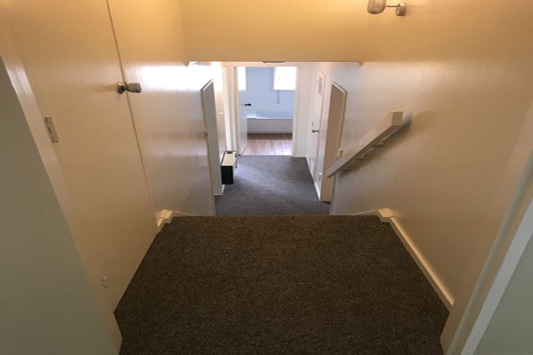 Photo of property in 99 Churton Drive, Churton Park, Wellington, 6037