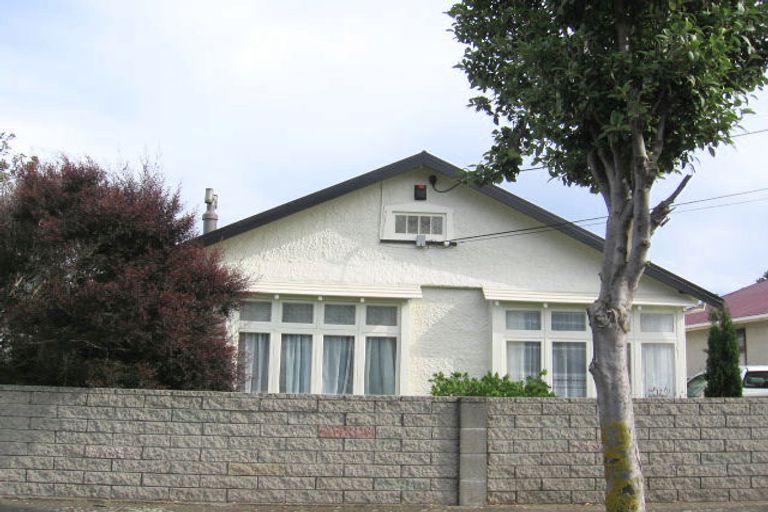 Photo of property in 64 Bridge Street, Rongotai, Wellington, 6022