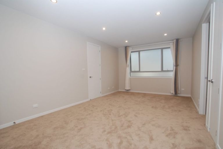 Photo of property in 59 Bernard Magnus Lane, Greenhithe, Auckland, 0632