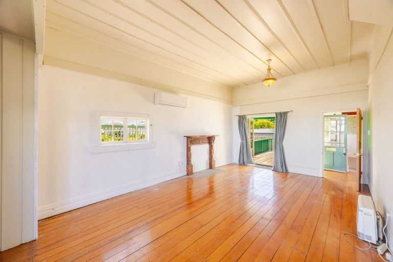 Photo of property in 42 Cameron Road, Bluff Hill, Napier, 4110