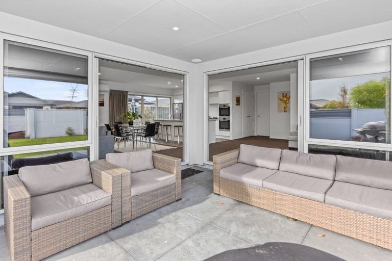 Photo of property in 1 Benmore Place, Poraiti, Napier, 4112