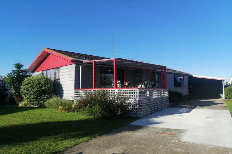 Photo of property in 21 Cargill Grove, Kelvin Grove, Palmerston North, 4414