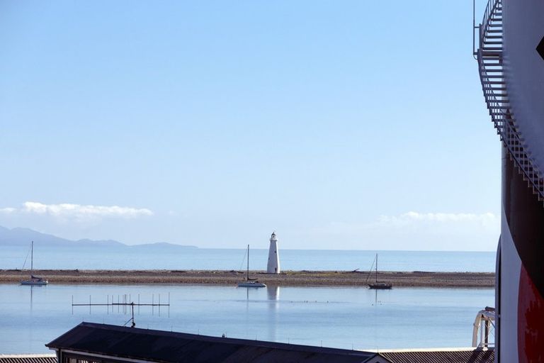 Photo of property in Latitude 41, 30/269 Wakefield Quay, Stepneyville, Nelson, 7010