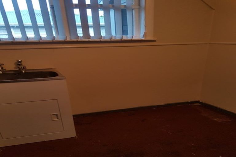 Photo of property in 1 Salas Place, Papakura, 2110