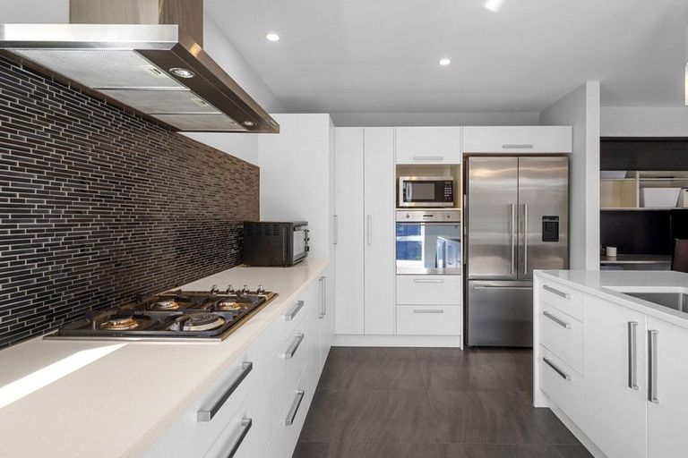 Photo of property in 3 Elba Crescent, Halswell, Christchurch, 8025