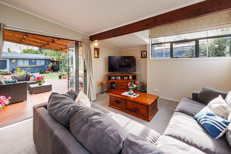 Photo of property in 3 Geraldine Crescent, Cloverlea, Palmerston North, 4412