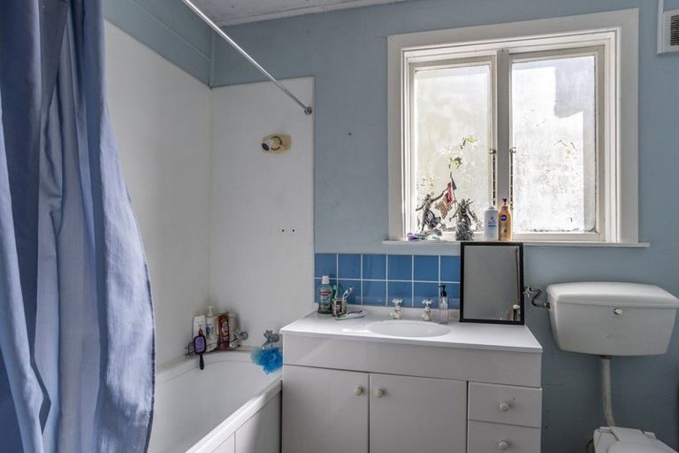 Photo of property in 69 Brougham Street, Addington, Christchurch, 8024