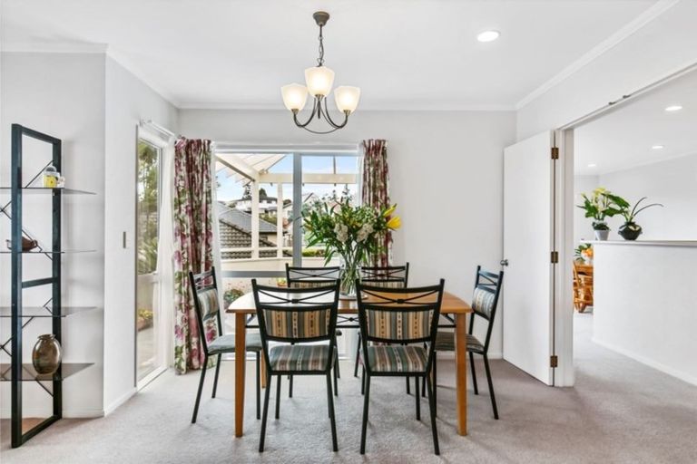 Photo of property in 52 Velma Road, Hillcrest, Auckland, 0627