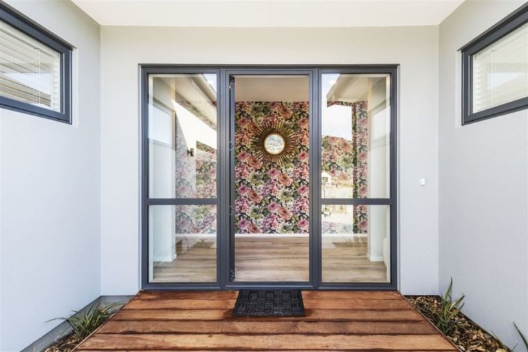 Photo of property in 45 Mount Linton Avenue, Wanaka, 9305