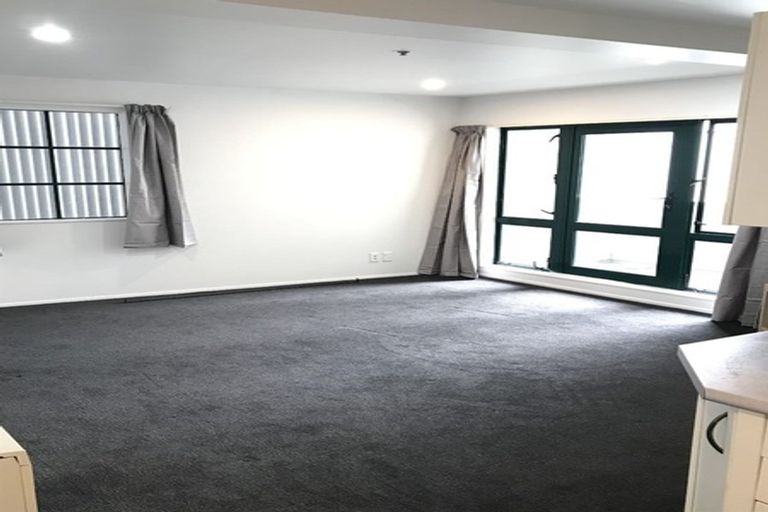 Photo of property in Courtenay Apartments, 409/120 Courtenay Place, Te Aro, Wellington, 6011
