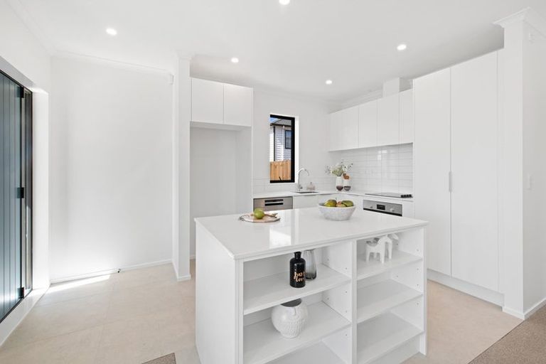 Photo of property in 18 Kilcadden Drive, Flat Bush, Auckland, 2019