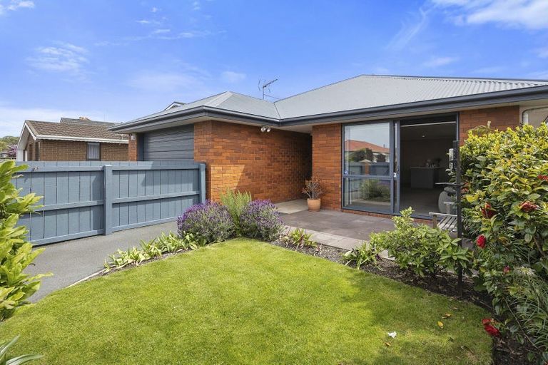 Photo of property in 86 Queens Drive, Saint Kilda, Dunedin, 9012