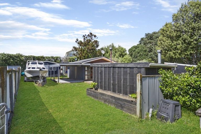 Photo of property in 3d Whiritoa Beach Road, Whiritoa, Whangamata, 3691