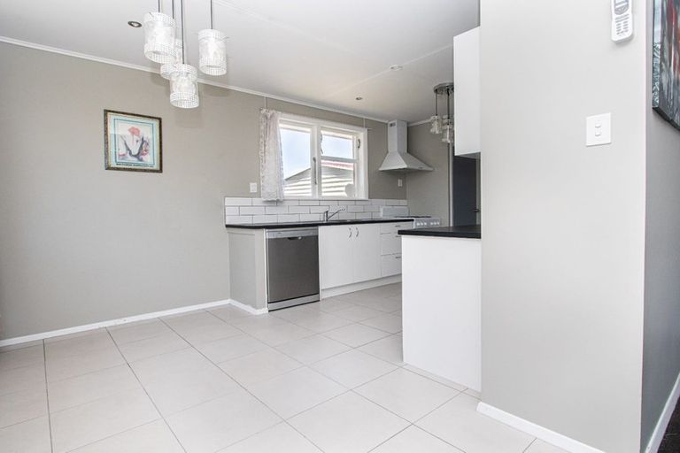 Photo of property in 41 Yvonne Street, Melville, Hamilton, 3206