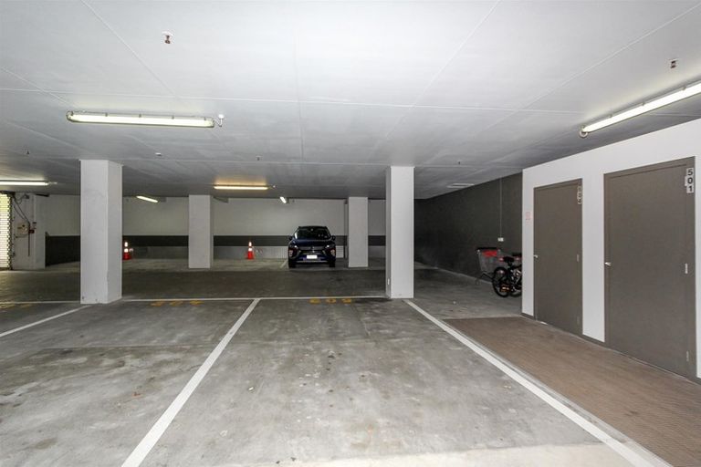 Photo of property in 22 Liardet Apartments, 501/22 Liardet Street, New Plymouth, 4310