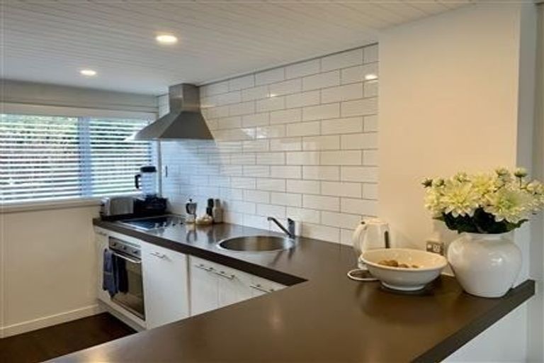 Photo of property in 4/102 Winchester Street, Merivale, Christchurch, 8014