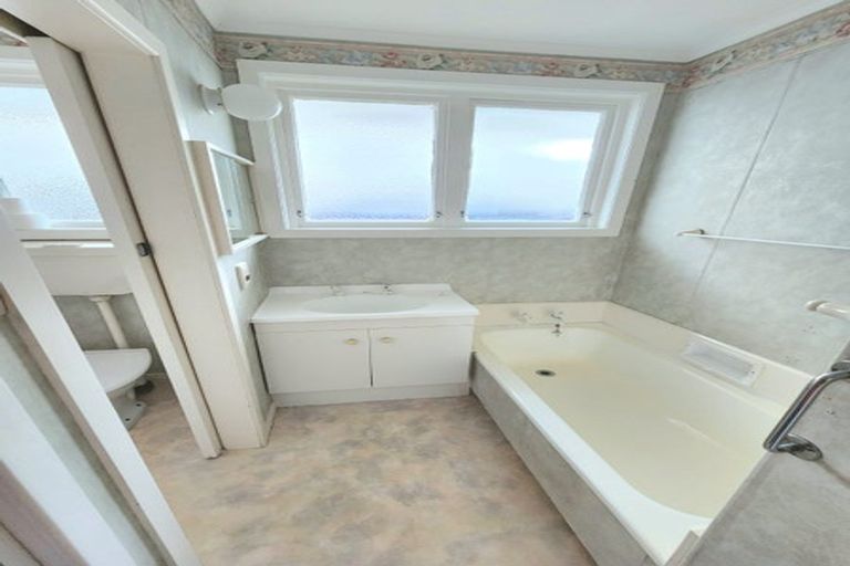 Photo of property in 10 Vogel Street, Fitzroy, New Plymouth, 4312