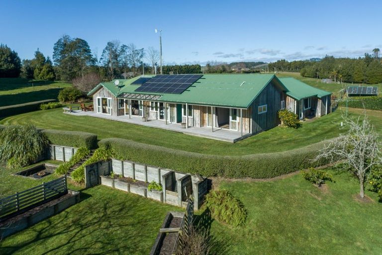 Photo of property in 99 Kapukapu Road, Hamurana, Rotorua, 3096