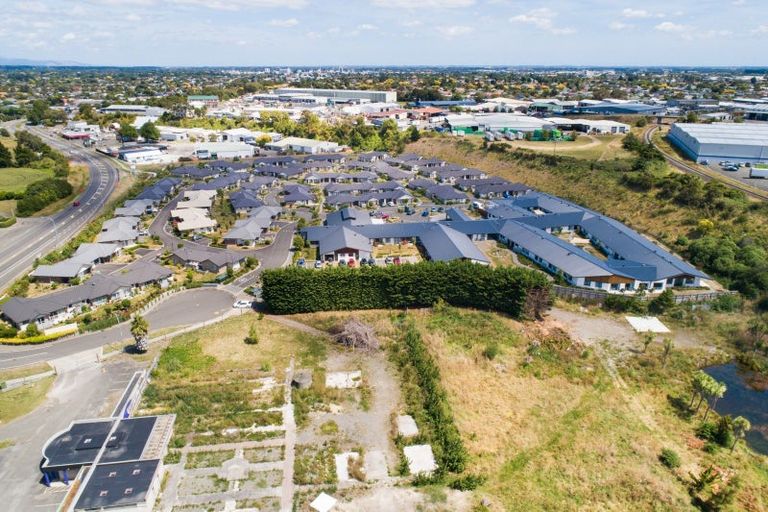 Photo of property in 1 Roberts Line, Kelvin Grove, Palmerston North, 4414