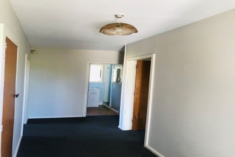 Photo of property in 4 Gladson Avenue, Sockburn, Christchurch, 8042