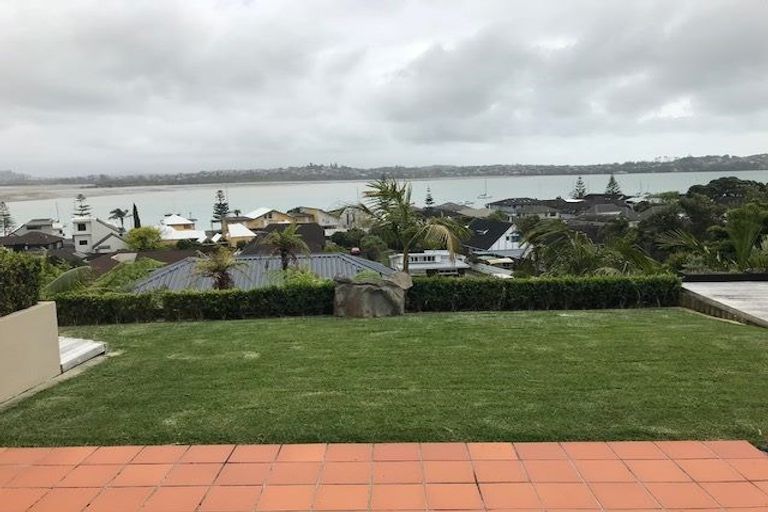 Photo of property in 65 Waller Avenue, Bucklands Beach, Auckland, 2012