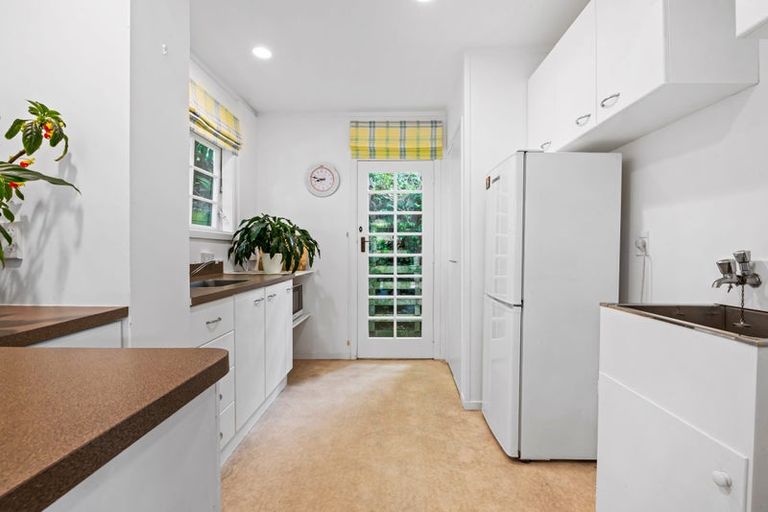 Photo of property in 3 Awaruku Road, Torbay, Auckland, 0630