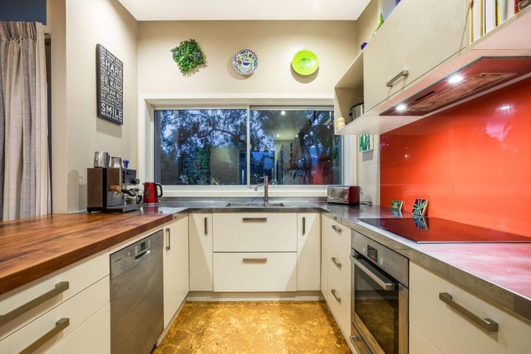 Photo of property in 42 Hathaway Avenue, Boulcott, Lower Hutt, 5010