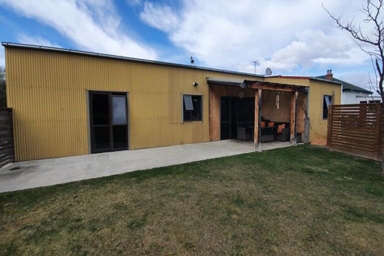 Photo of property in 35 Lauder-omakau Road, Omakau, 9376