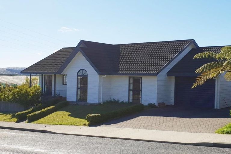 Photo of property in 12a Kentwood Drive, Woodridge, Wellington, 6037