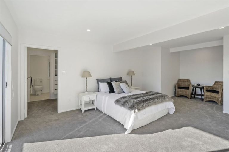 Photo of property in 249 Cannon Hill Crescent, Mount Pleasant, Christchurch, 8081