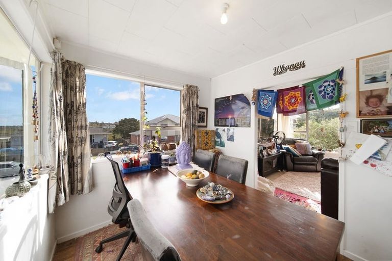 Photo of property in 16 Volante Avenue, Wattle Downs, Auckland, 2103