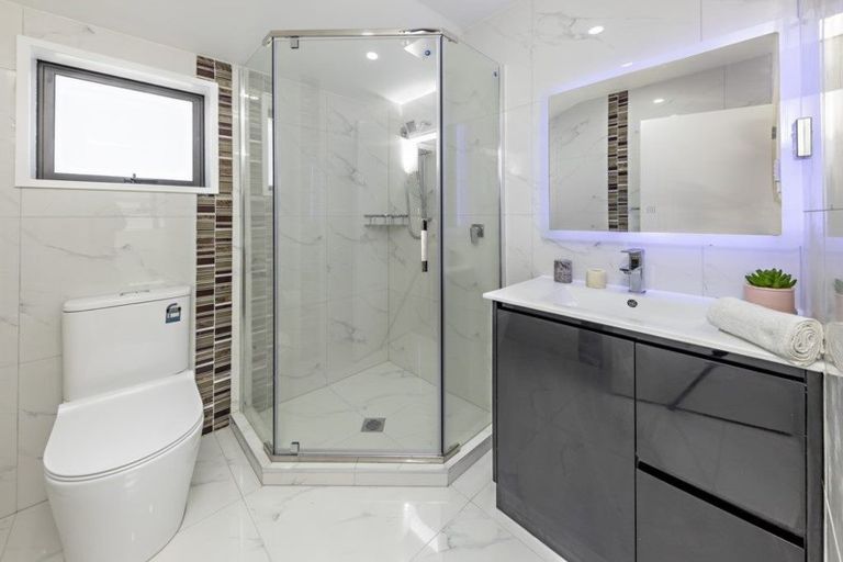 Photo of property in 63b Gray Avenue, Mangere East, Auckland, 2024